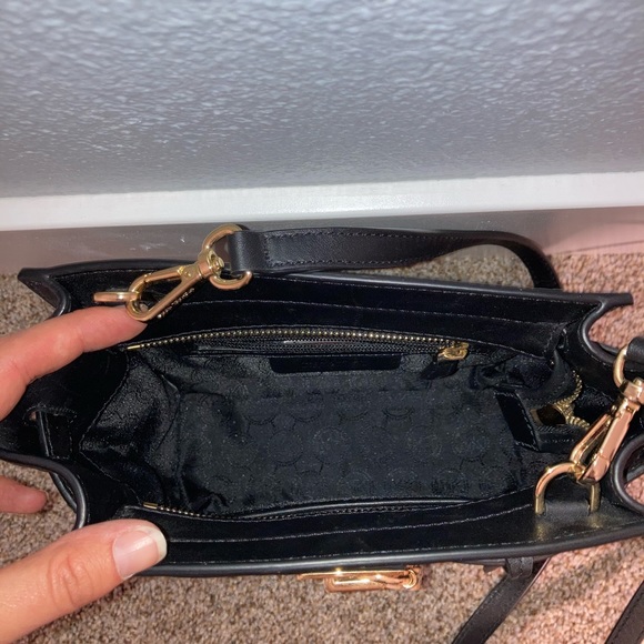 Michael Kors purse - Picture 2 of 3